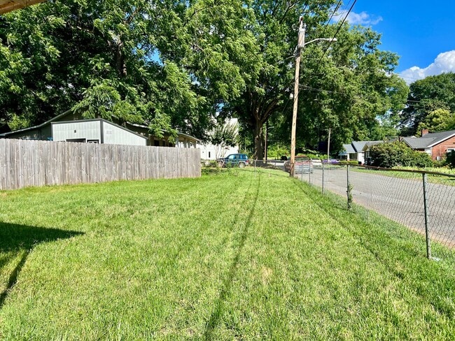 Photo - 1217 Enderly Rd