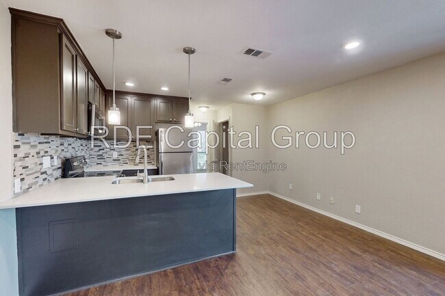 Photo - 1317 Annex Ave Unidad 330