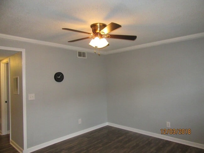 Photo - 4150 Horseshoe Rd N