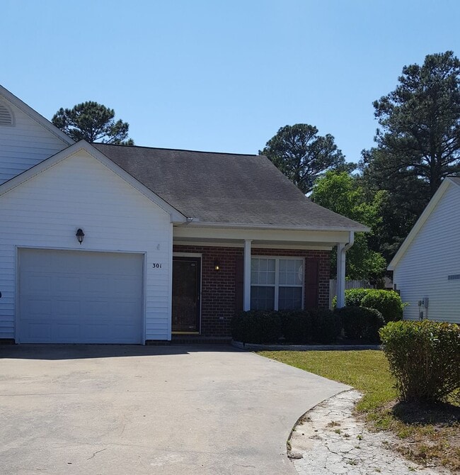 Building Photo - Moss Creek Place - COMING SOON Rental