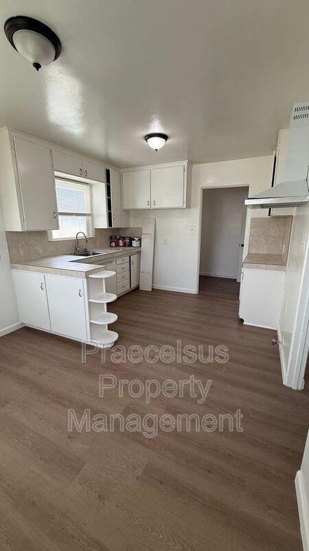 Photo - 270 Whitney St