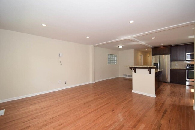 Photo - 1744 Arlington N Pl