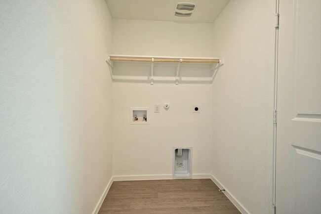 Photo - 2441 Legends Crk