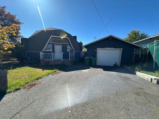 Photo - 804 N 2nd St