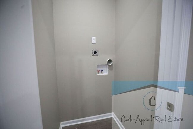 Photo - Luxury 2 bed 2 bath apt - brand new construction!! Washer, dryer and, internet utilities included!!