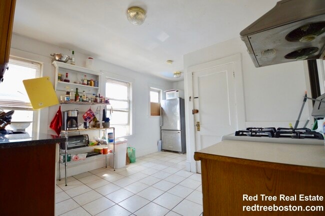 Photo - 55 Etna St Unit 1