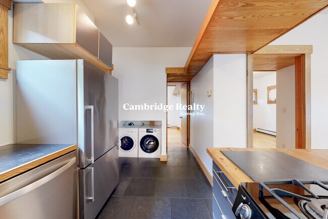 Photo - 178 Columbia St Unidad B