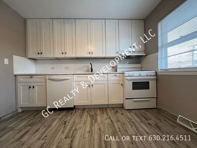 Photo - 4323 Elm St Unit C