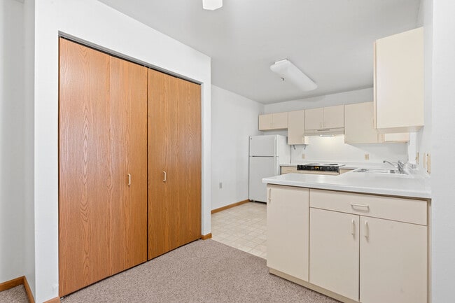 Hawthorne Apartments