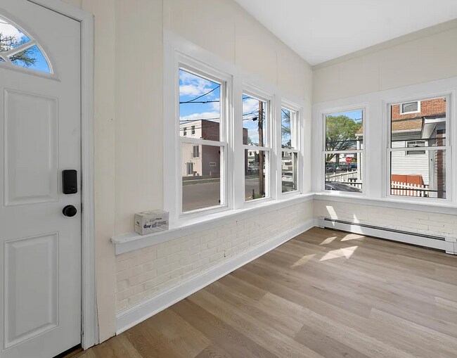 Photo - 7608 Chelwynde Ave