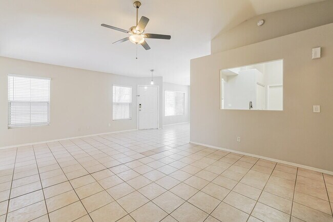 Photo - 5046 E Holmes Ave