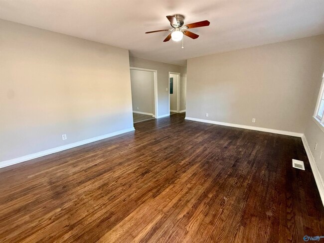 Photo - 117 Meadow Dr