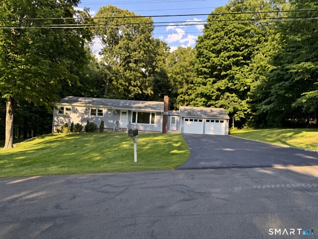 Building Photo - 259 Old Stagecoach Rd