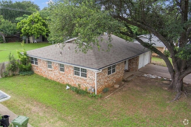 Building Photo - 325 Belmont Dr Rental