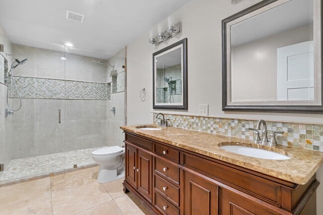 Photo - 1338 4000 N St