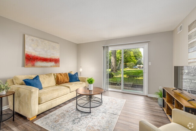 2BR, 2BA - 894SF - Living Room