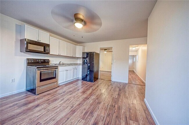 Photo - 427 Adams St