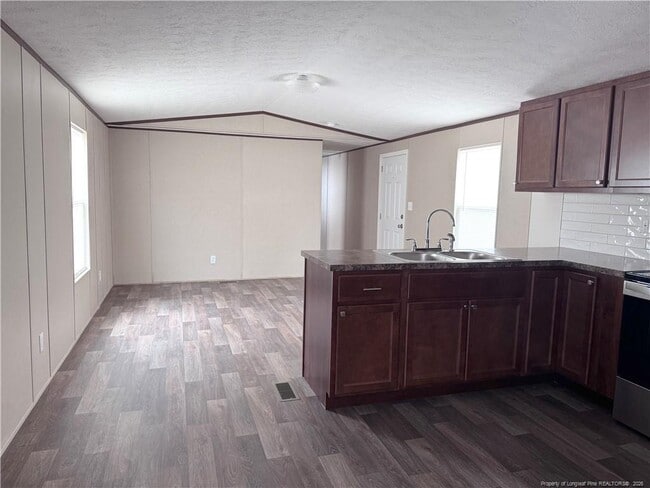 3435 Marty Cir
