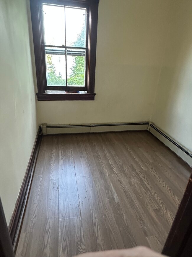 Photo - 5 Short 6th St Unit 3-Bedroom Waterford
