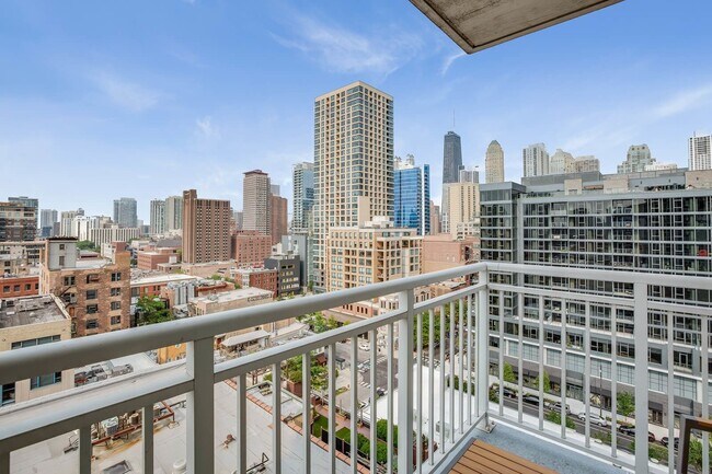 Photo - 205 W Erie St Unit 0808