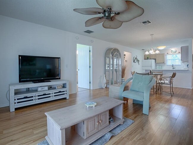 Photo - 3337 Ashbrook Pl