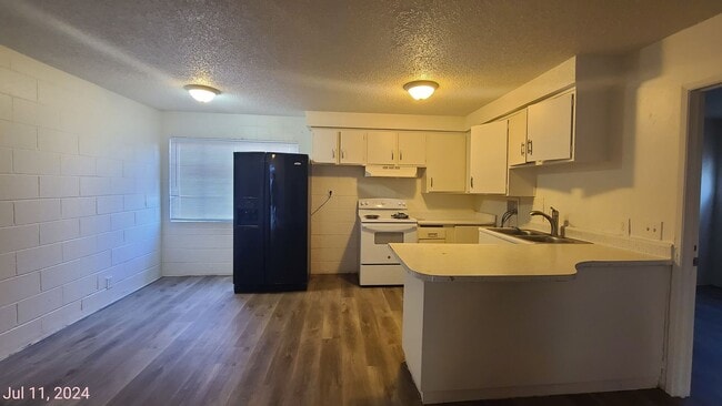 Photo - 2937 Stewart Ave Unit 2937 Stewart Ave #2