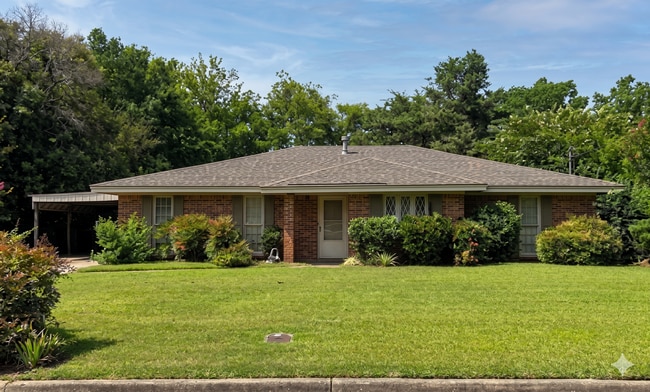 Building Photo - 4409 McCampbell Dr