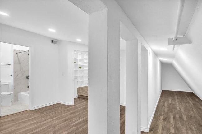 Photo - 1031 15th St