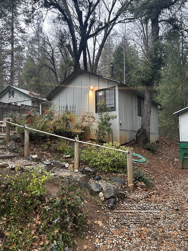 Photo - 13530 Greenhorn Rd House