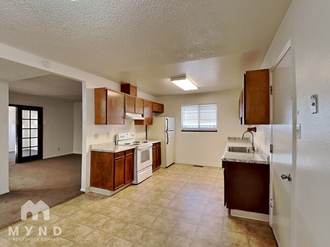 Photo - 2910 Apollo Way