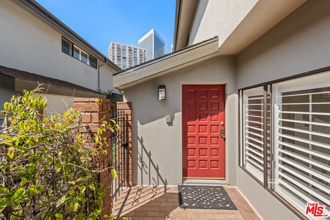 407 S Spalding Dr Unidad 5