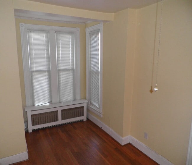 309 Constitution Ave NE Unidad 1