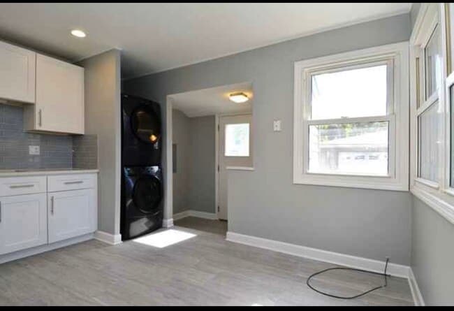 Photo - 3704 Dove St