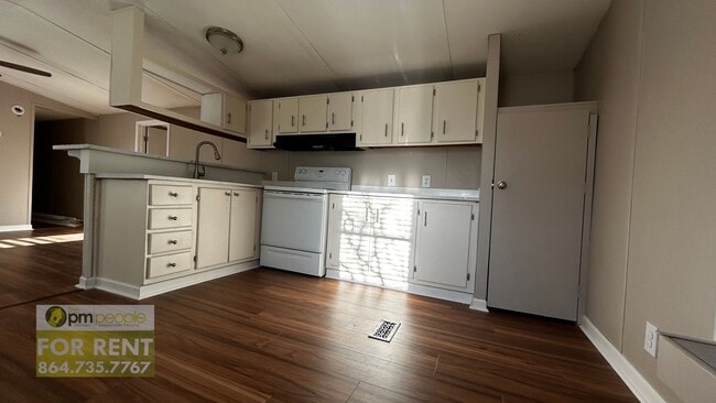 Photo - Simple Life, Serene Setting ~ Cozy 3/1.5 Available!