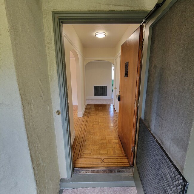 Photo - 950 Fremont St Unidad Fremont 950 #H