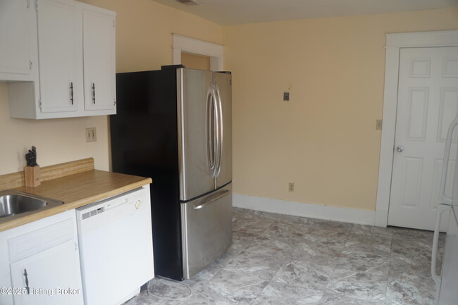 Photo - 226 W Burnett Ave Unit B