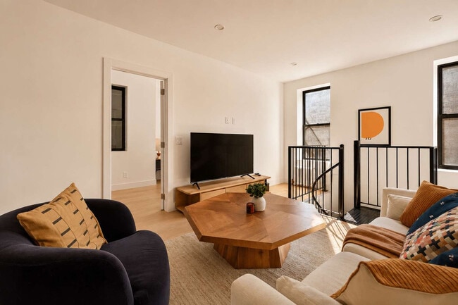 Photo - 753 9th Ave Unit SI ID1595229P