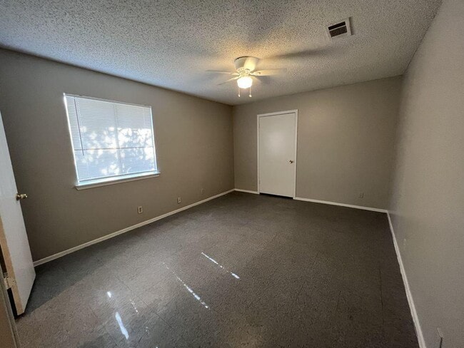 Photo - 507 Thelma Dr