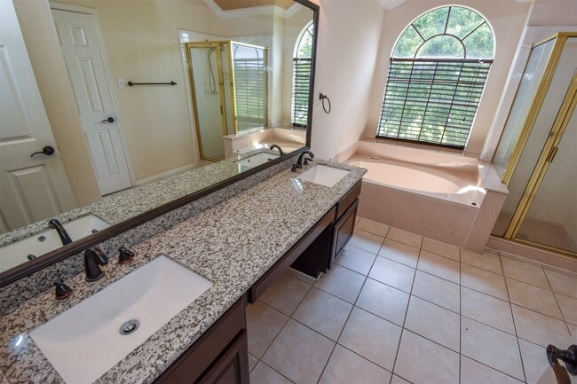 Photo - 314 Spencers Glen Dr
