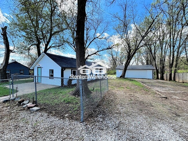 Photo - 4076 Indianola Ave