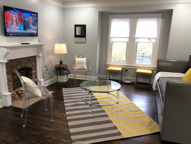 Photo - 1085 Harwell St NW