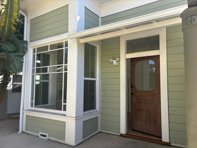 Building Photo - 306 Rancheria St