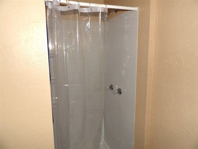 Photo - 302 SW Park Ave