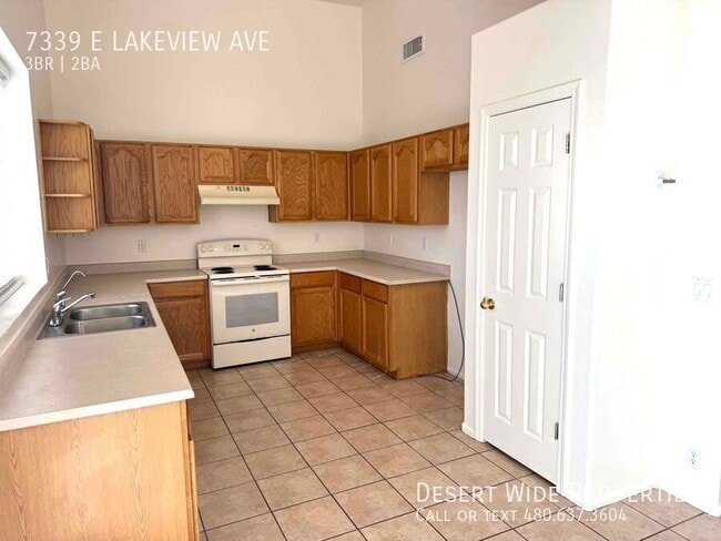 Photo - 7339 E Lakeview Ave