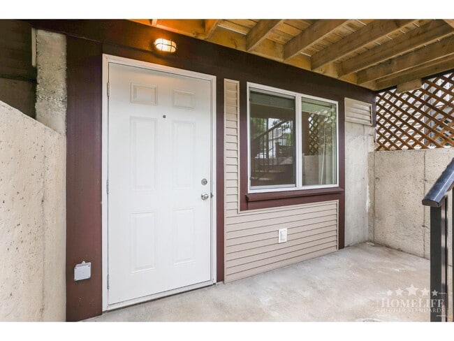 18864-18868 68 Ave