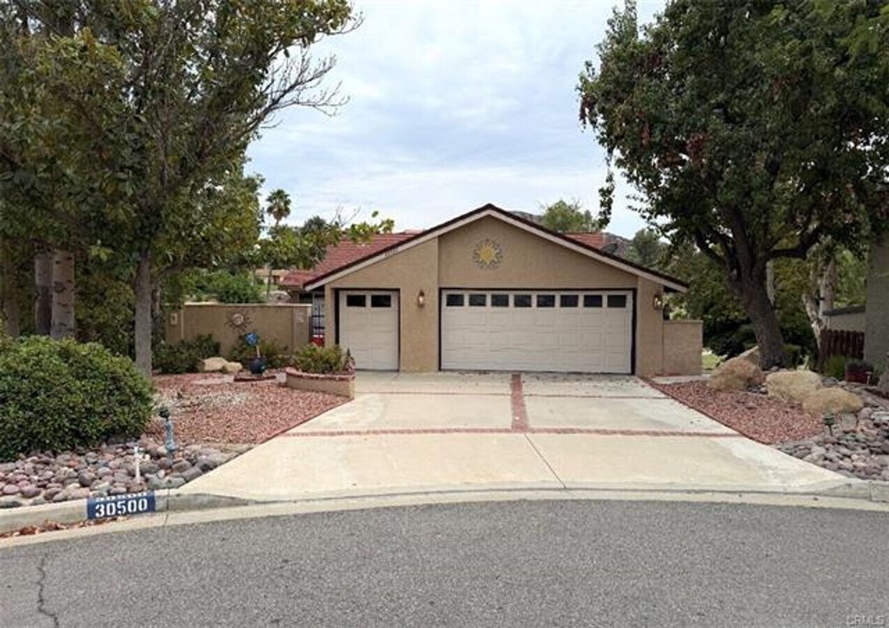 Photo - Golf Course Home for Lease Inside the Gate...