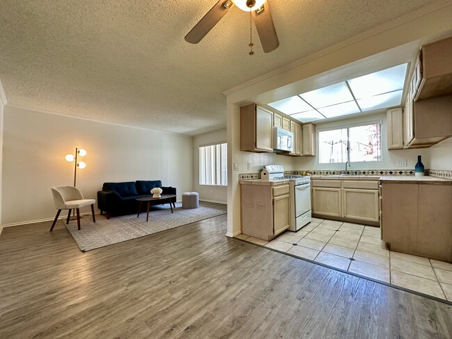 Building Photo - 5640 Farmdale Ave North Hollywood, CA 91601 Rental