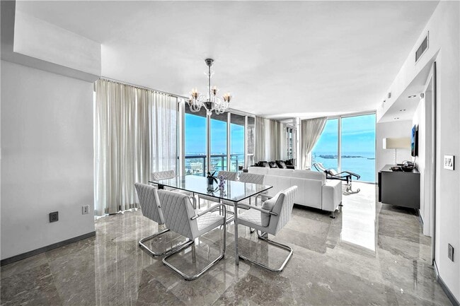Building Photo - 495 Brickell Ave Unit 5302 Rental