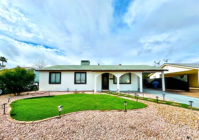 Photo - 14042 N 38th Pl House