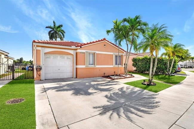 Building Photo - 17101 SW 142nd Pl